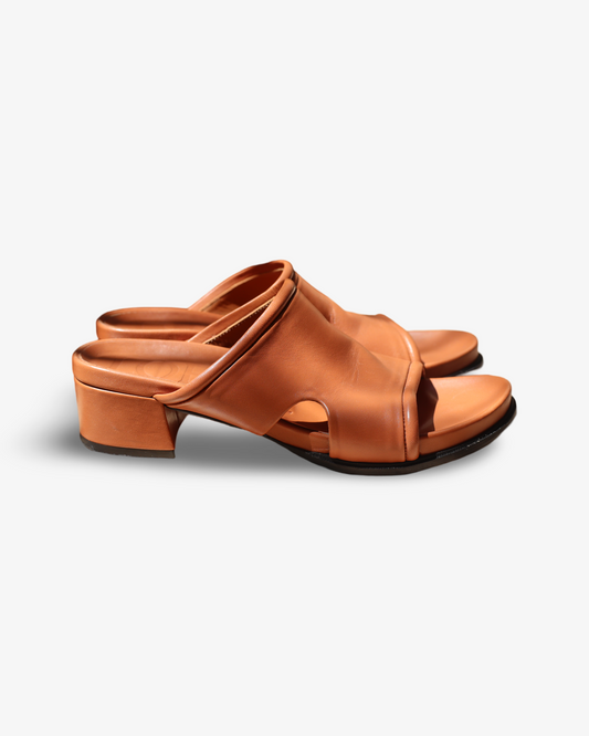 LOEWE LEATHER SANDALS